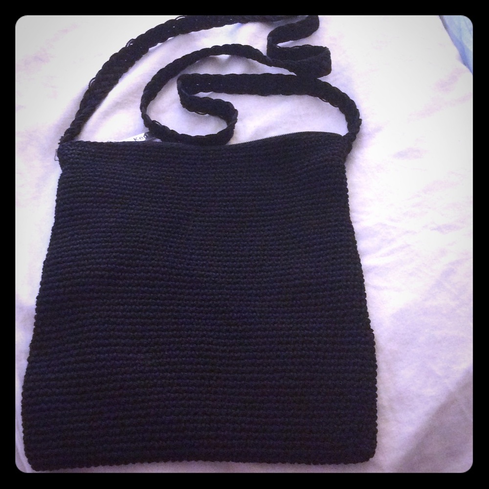 Knit cross body